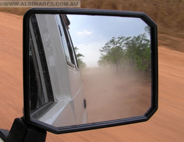 678x519 pixels (125K)